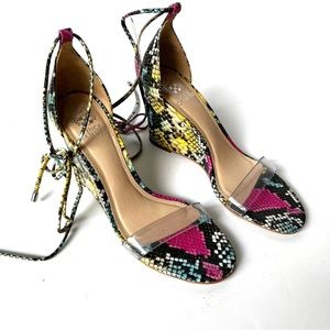 NWOB Vince Camuto Stassia Leather Snake Print Wedge Sandal Size 8M